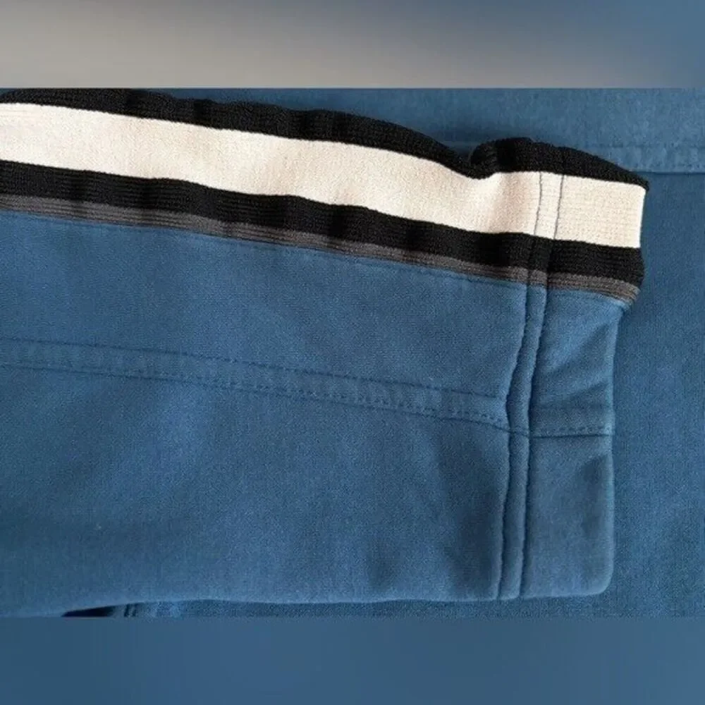 The North Face Men's Small Blue UltraWick Crew‎ Neck Long Sleeve Knit Sweatshirt